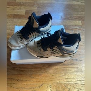 Air Jordan Retro 4 ‘Mushroom’ 2019 Sneakers